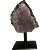 Amethyst-Geode auf dem vorderen Sockel
